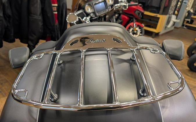2019 Indian Motorcycle® Roadmaster® Steel Gray Smoke / Thunder Black Smoke
