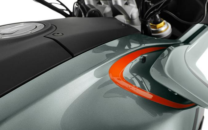 2026 Moto Guzzi V100 Mandello S