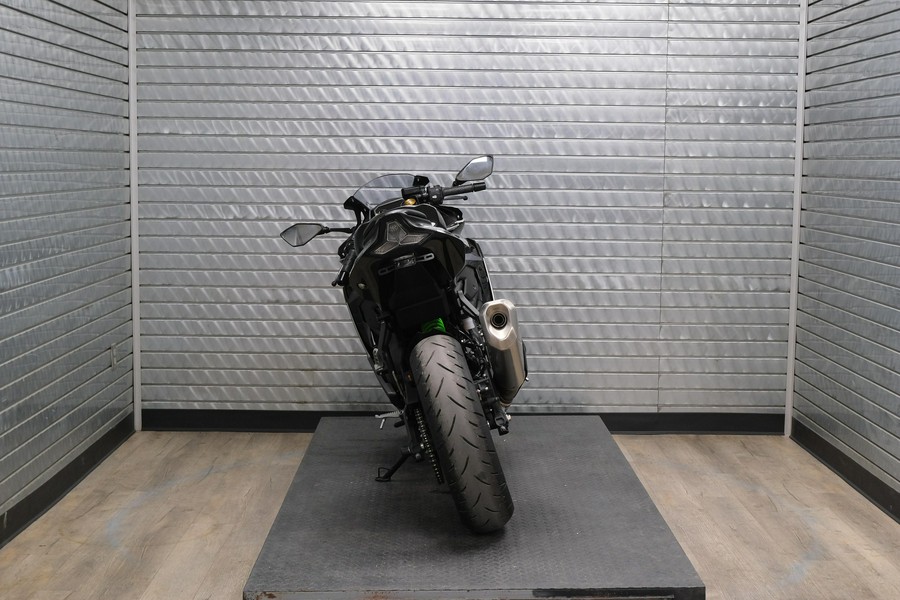 2026 KAWASAKI NINJA ZX-4RR