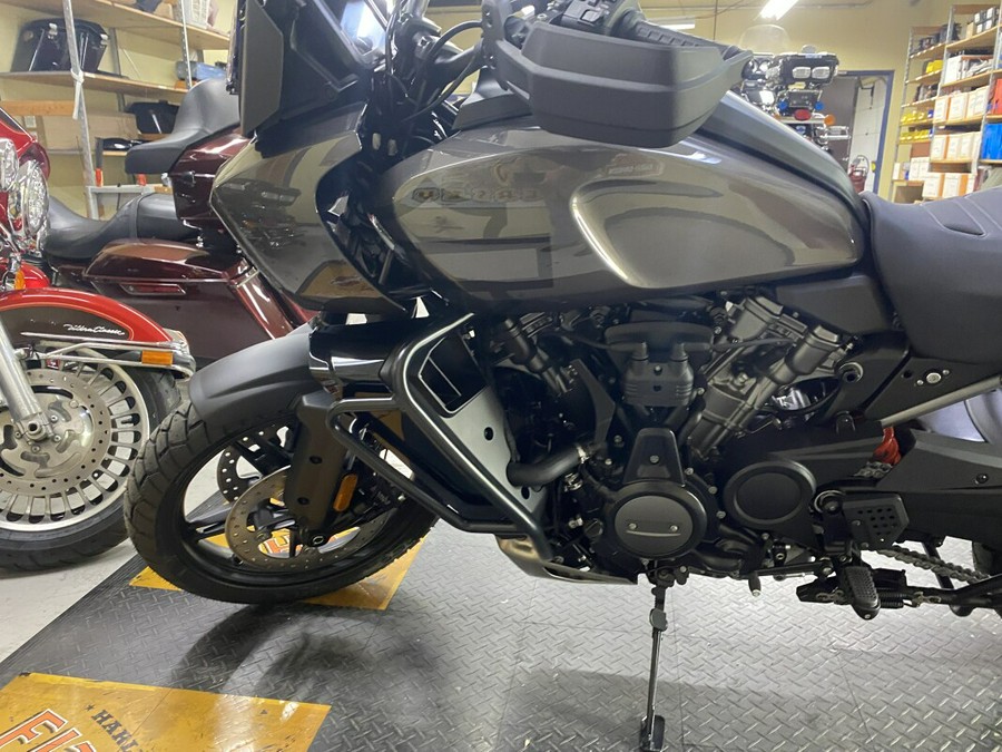 2023 Harley-Davidson Pan America™ 1250 Special Gray Haze – Black Finish