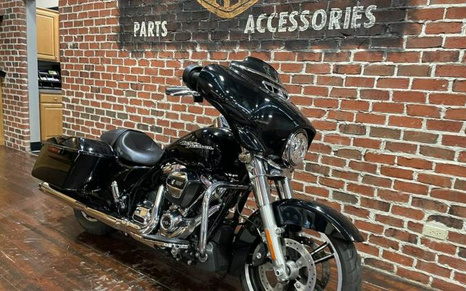 2017 Harley-Davidson FLHX - Street Glide