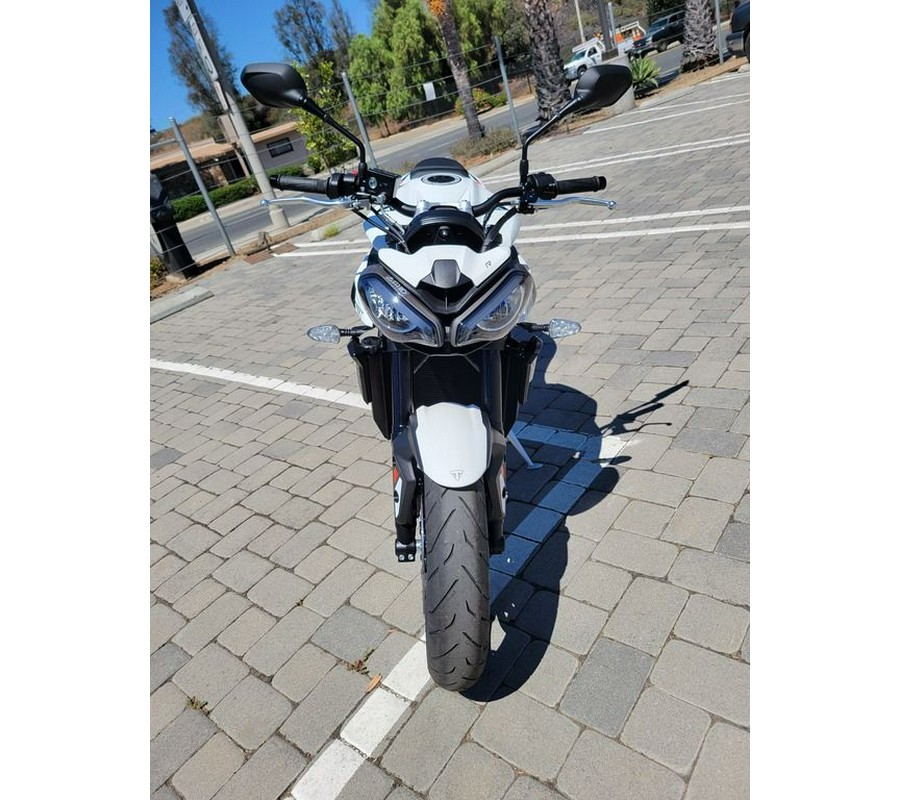 2025 Triumph Street Triple 765 R Pure White