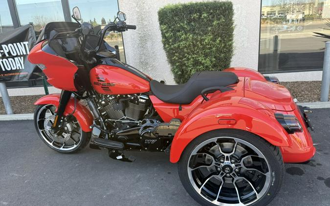 FLTRT 2026 Road Glide 3