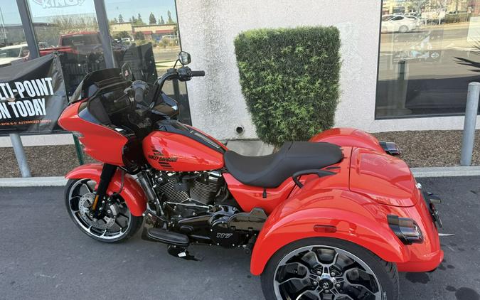 FLTRT 2026 Road Glide 3