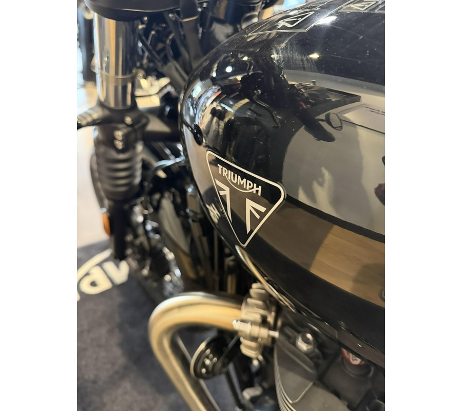 2026 Triumph Bonneville Bobber