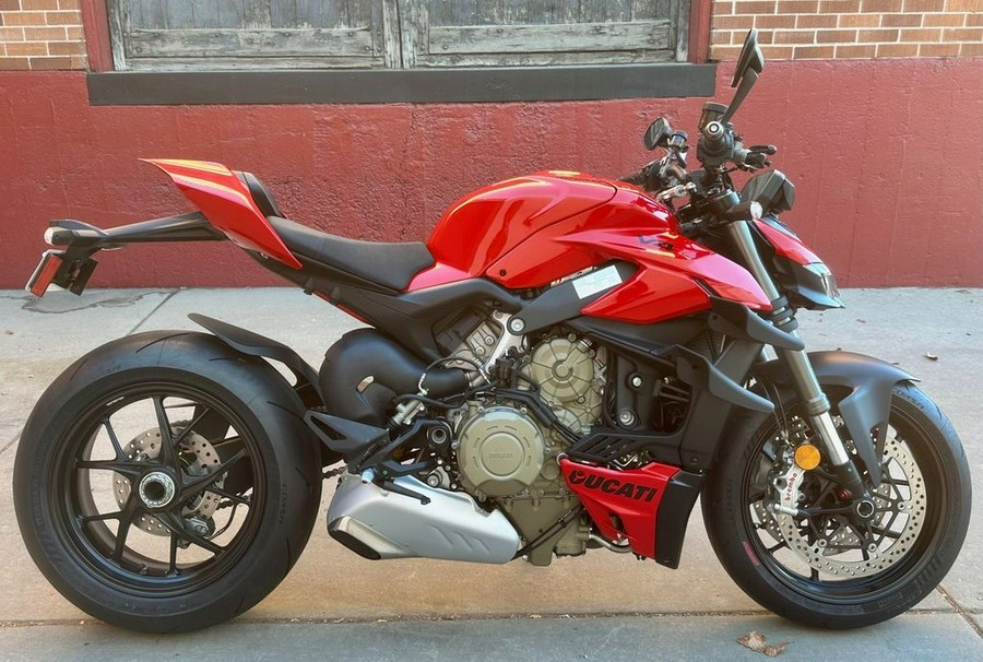 2024 Ducati Streetfighter V4 Red