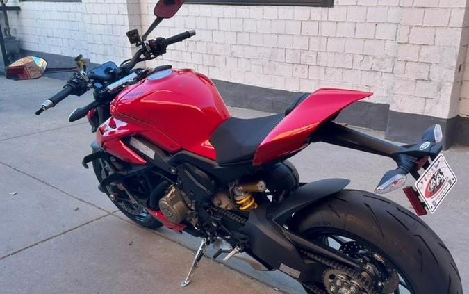 2024 Ducati Streetfighter V4 Red