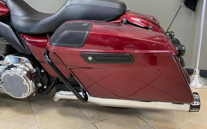 2017 Harley-Davidson® FLTRXS - Road Glide® Special