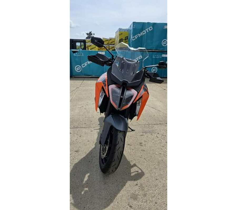 2023 KTM 1290 Super Duke GT