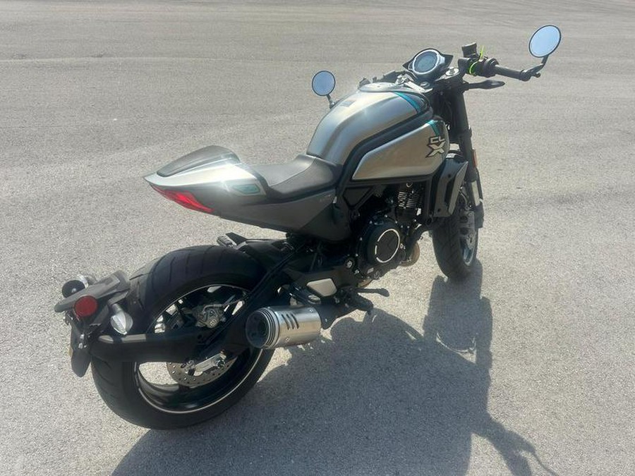 2023 CFMOTO 700CL-X
