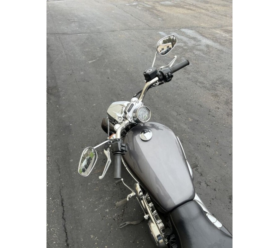 2016 Harley-Davidson 1200 Custom