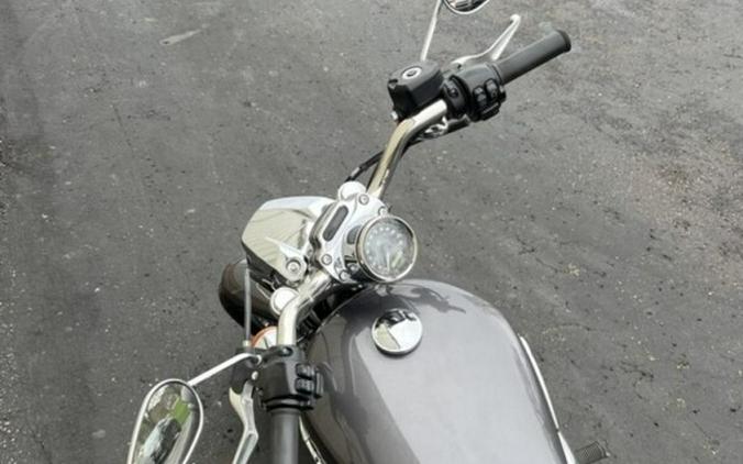 2016 Harley-Davidson 1200 Custom XL1200C