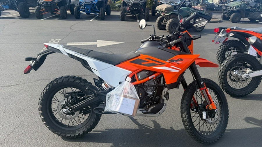 2026 KTM Enduro 390 R