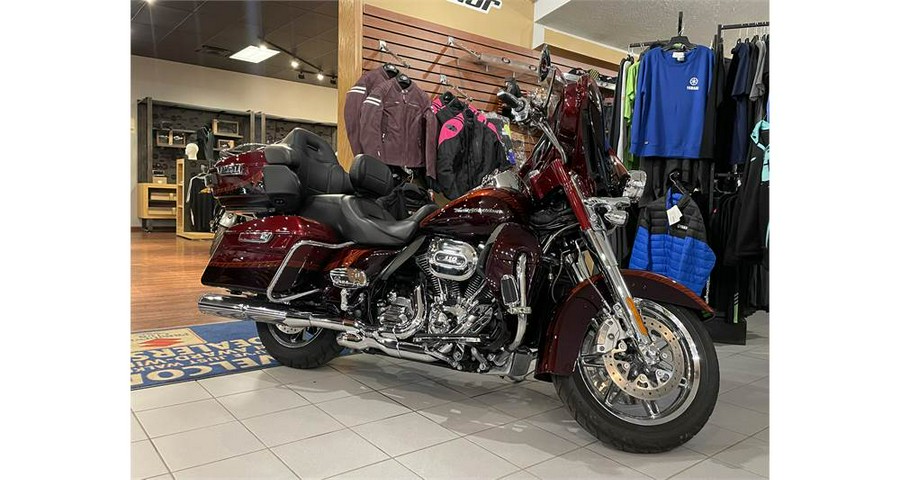 2014 Harley-Davidson® Electra Glide CVO Limited