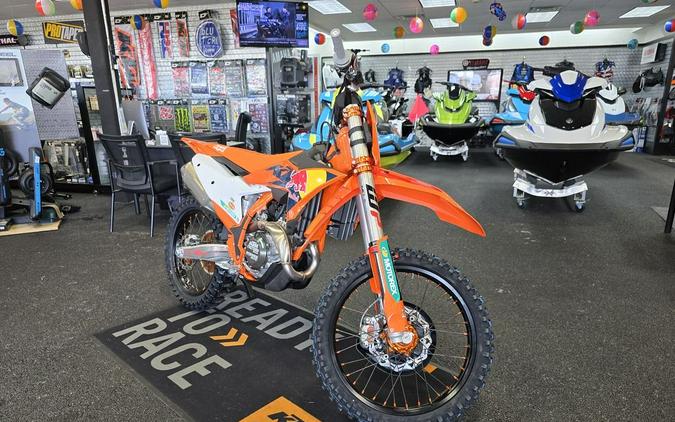 2024 KTM 450 SX-F Factory Edition First Look [17 Fast Facts]