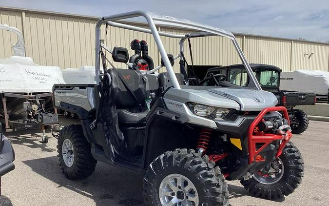 2024 Can-Am® Defender X mr HD10