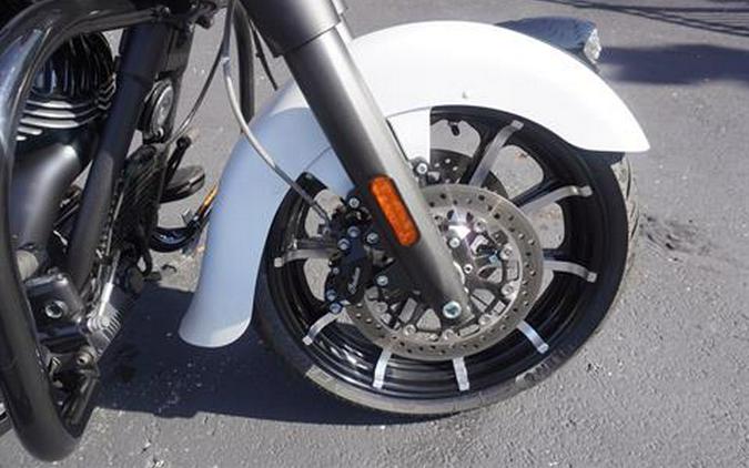 2024 Indian Motorcycle Chieftain® Dark Horse® with PowerBand Audio Package