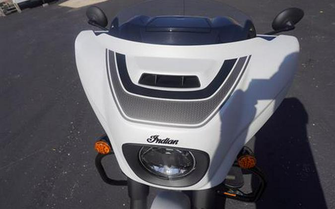 2024 Indian Motorcycle Chieftain® Dark Horse® with PowerBand Audio Package