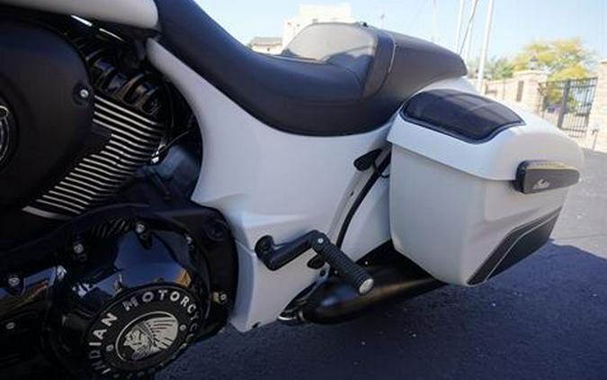 2024 Indian Motorcycle Chieftain® Dark Horse® with PowerBand Audio Package