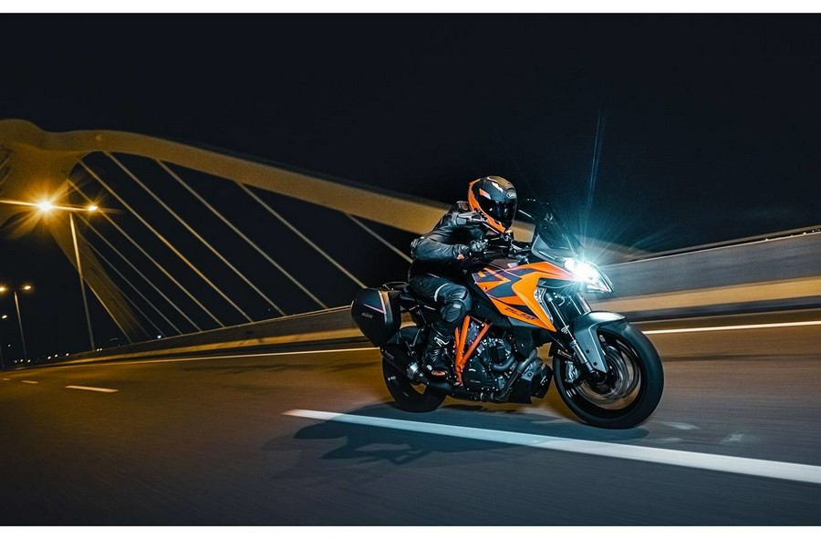 2023 1290 Super Duke GT - KTM