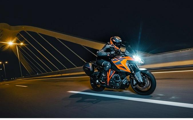 2023 1290 Super Duke GT - KTM