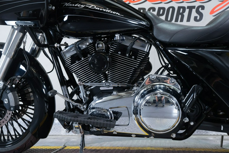 2012 Harley-Davidson Road Glide® Custom