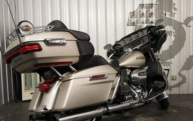 2018 Harley-Davidson® FLHTCU - Electra Glide® Ultra Classic®