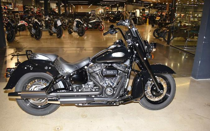 2024 Harley-Davidson Softail FLHCS - Heritage Classic