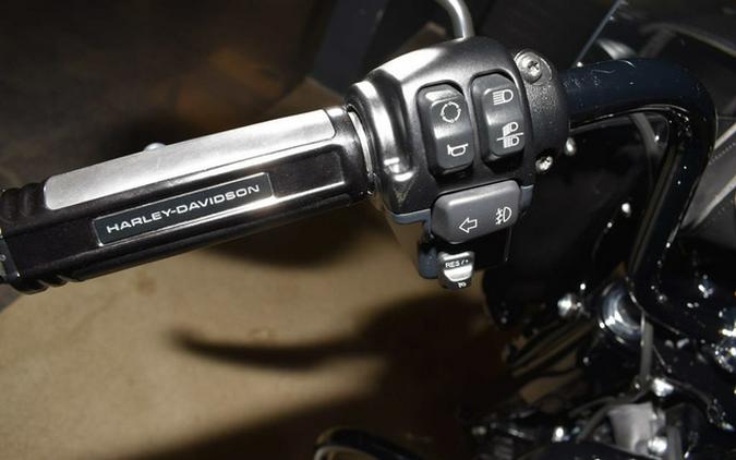 2024 Harley-Davidson Softail FLHCS - Heritage Classic