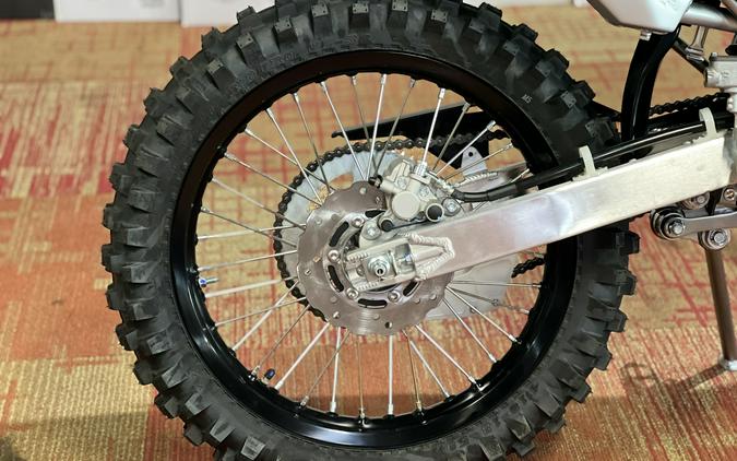 2027 Kawasaki KLX®140R F