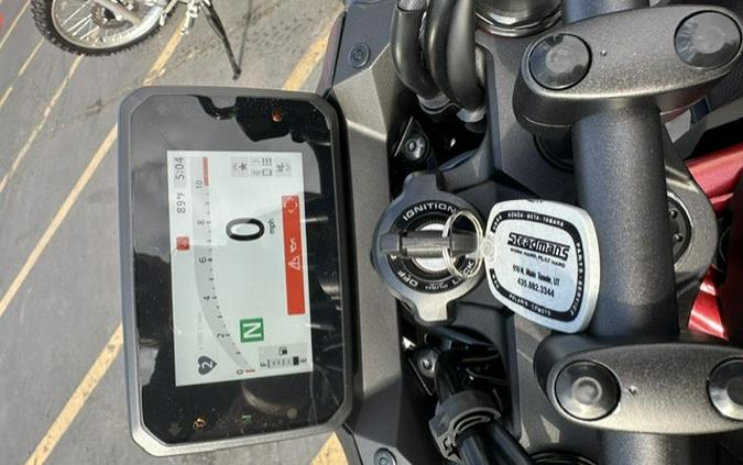 2026 CB750 HORNET E-CLUTCH - Honda