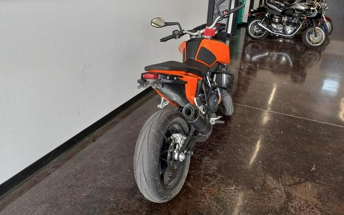 2017 KTM 690 Duke