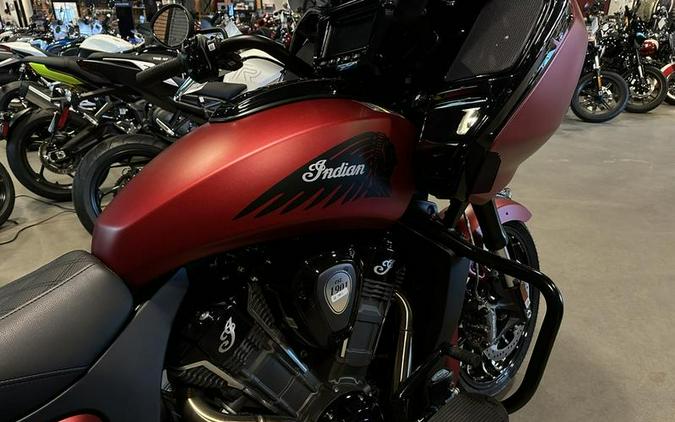 2024 Indian Motorcycle® Challenger® Dark Horse® w/PowerBand Audio Pkg Sunset Red Smoke