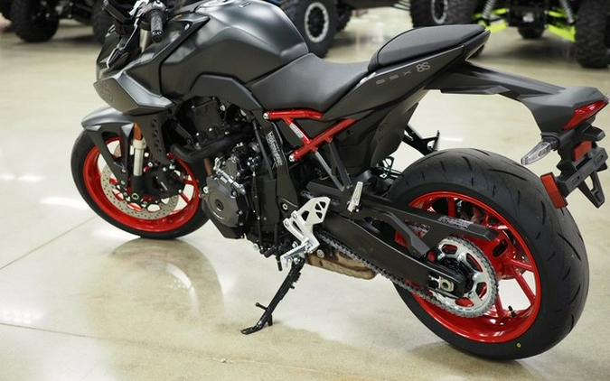 2025 Suzuki GSX-S 8S