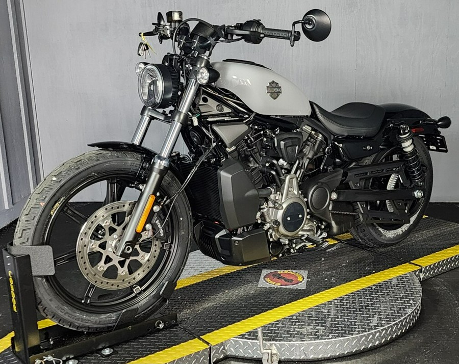 2025 Harley-Davidson® Nightster™ RH975 BILLIARD GRAY