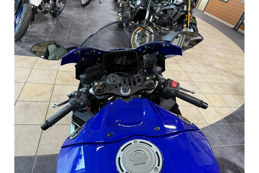 2026 Yamaha YZF-R9 - Team Yamaha Blue