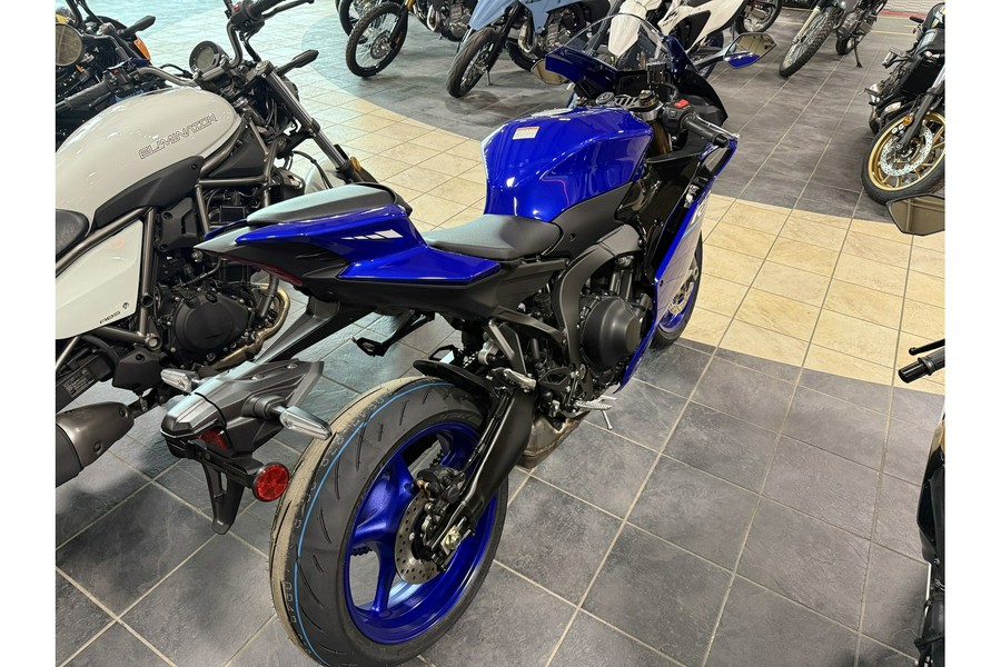 2026 Yamaha YZF-R9 - Team Yamaha Blue