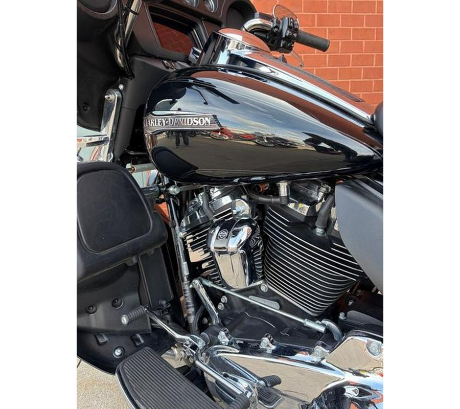 2021 Harley-Davidson® FLHTCUTG - Tri Glide® Ultra