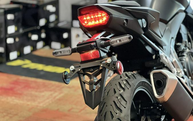 2026 Honda CB750 Hornet E-Clutch