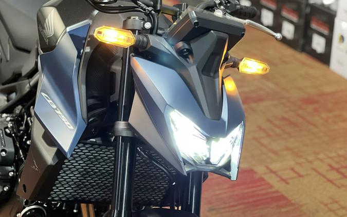 2026 Honda CB750 Hornet E-Clutch