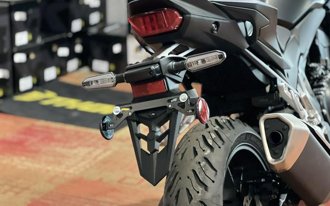 2026 Honda CB750 Hornet E-Clutch