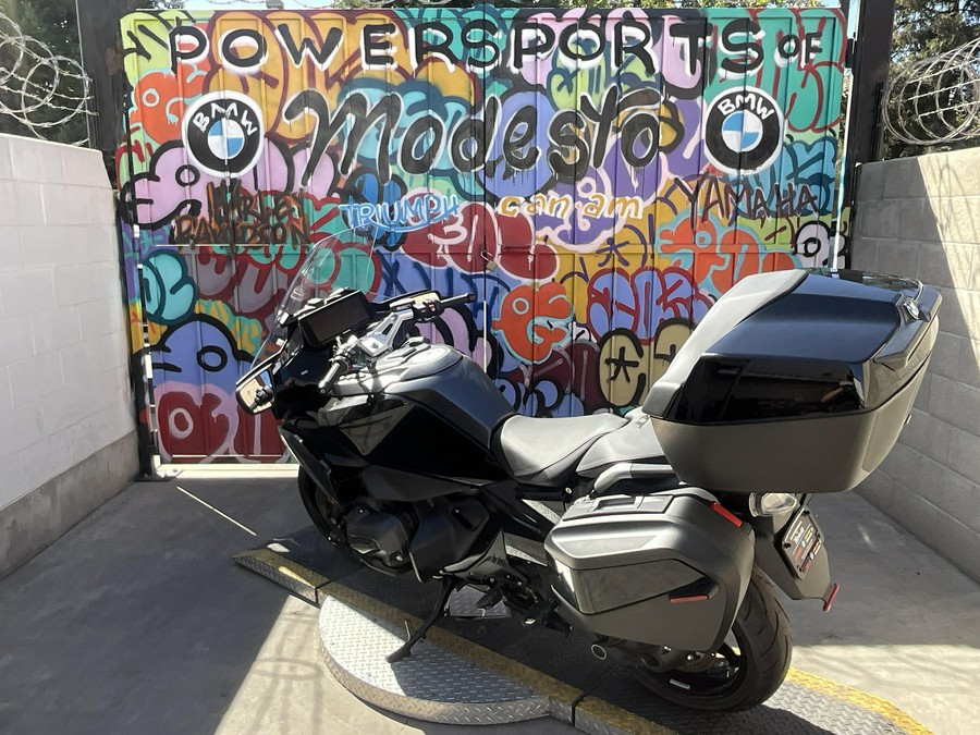 2026 BMW R1300RT