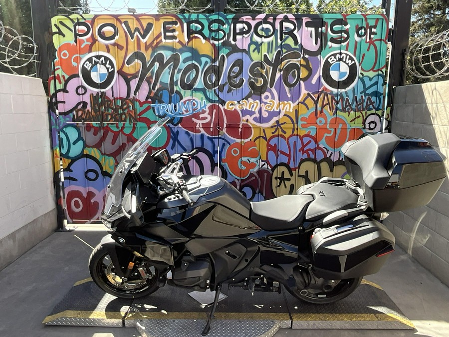 2026 BMW R1300RT