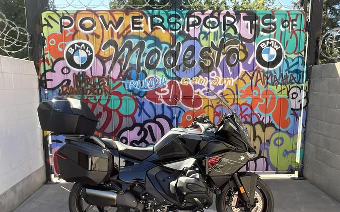 2026 BMW R1300RT