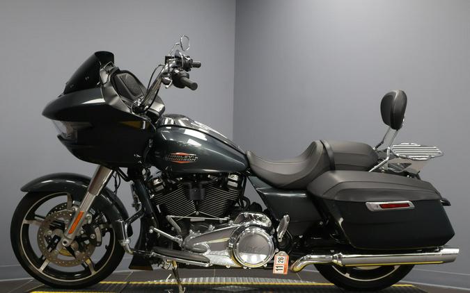 2025 Harley-Davidson® Road Glide® Iron Horse Metallic