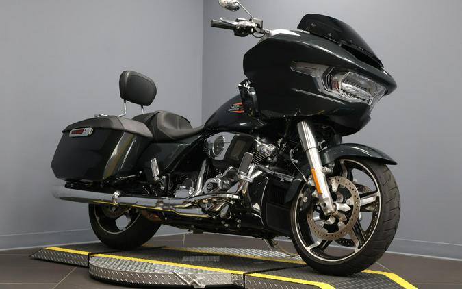 2025 Harley-Davidson® Road Glide® Iron Horse Metallic