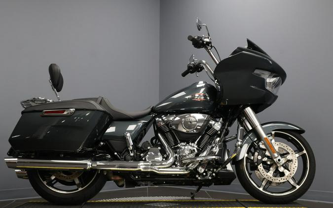 2025 Harley-Davidson® Road Glide® Iron Horse Metallic