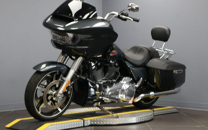 2025 Harley-Davidson® Road Glide® Iron Horse Metallic