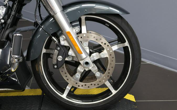 2025 Harley-Davidson® Road Glide® Iron Horse Metallic