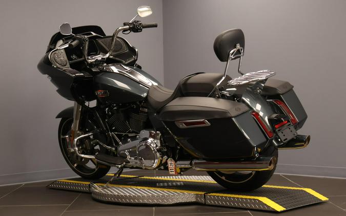 2025 Harley-Davidson® Road Glide® Iron Horse Metallic